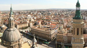 Panorama_of_Zaragoza_from_the_top_of_the_cathedral_283847901093_29.jpg