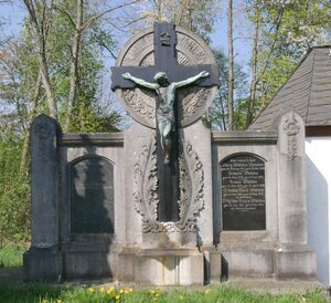 grabdenkmal-der-familie-wahlen-79150.jpg