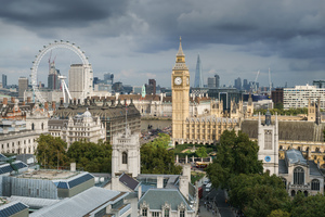 Palace_of_Westminster_from_the_dome_on_Methodist_Central_Hall.jpg