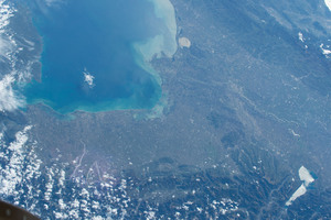 ISS053-E-127450_-_View_of_Italy.jpg