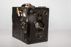 analoge-kamera-zeiss-ikon-box-tengor-542-81234.jpg