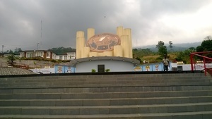 Monument_r_C3_A9unification_Buea.jpg