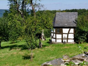 fachwerkkapelle-aus-buerderwesterwald-79137.jpg