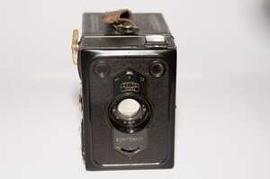 analoge-kamera-zeiss-ikon-box-tengor-542-81234-2.jpg