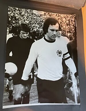 fotoalbum-ueber-die-fuSsball-weltmeisterschaft-1974-82032-10.jpg